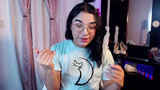 Candyy_doll__ webcam