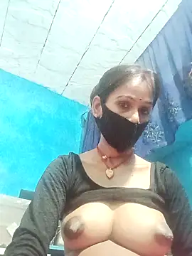 Nandani-758 webcam
