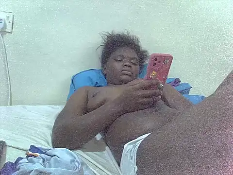 ebony_swit live cam on StripChat