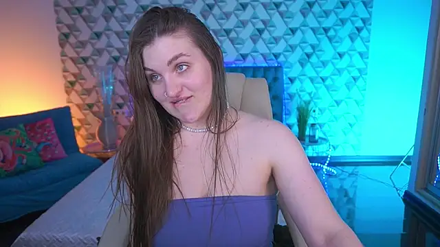 EmmyCharmm webcam