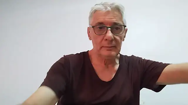 BIGUNCUTHARDCOCK webcam