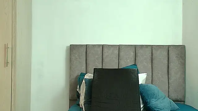 karina_lewis_ webcam