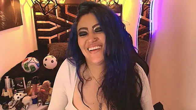 scarleth_blue webcam