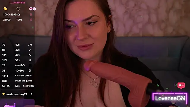 AliceOfWondersS webcam