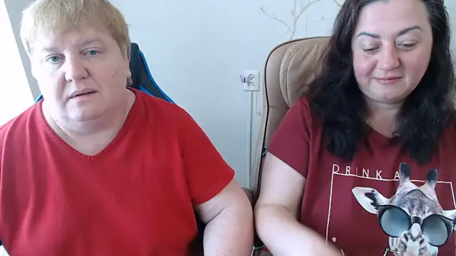 Lindy-Jeanie webcam