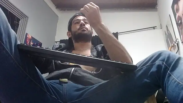 aaron_jones_1 webcam