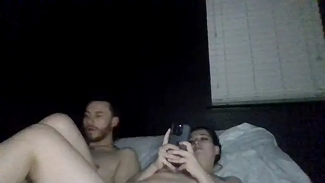 Cloudyydayzz live cam on StripChat