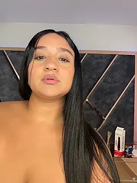 foxyskye - FoxySkye's free webcam - UK Sex Cams