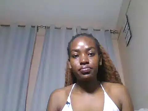 Lola_Allure webcam