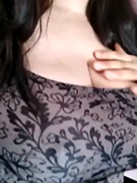Suzii_123 webcam