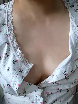 Watch Vibeme_crazy live on EroticFlix - High definition streams