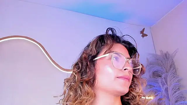 emilymjs_ live cam on StripChat