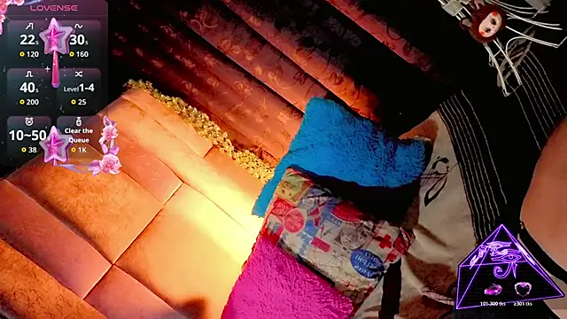 the-horus-girl live cam on StripChat