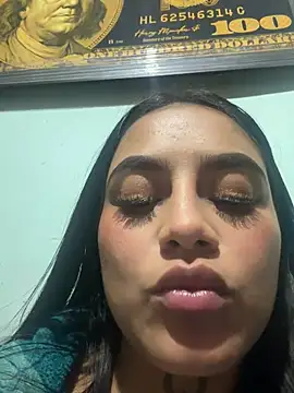 Watch Emily_sharlot live on EroticFlix - High definition streams