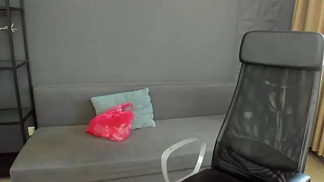 TroyWadee live cam on StripChat