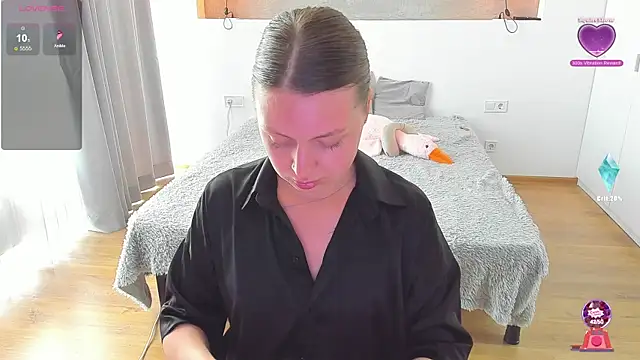 kitkatvel - Kitkatvel's free webcam - UK Sex Cams