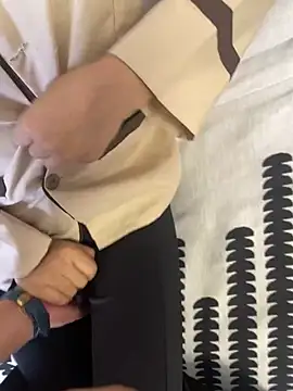 qujing002 live sex cam