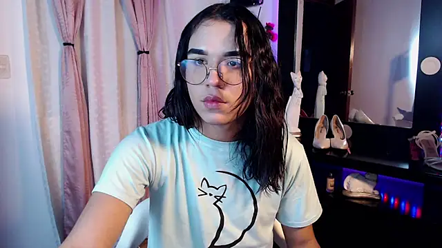 Candyy_doll__ webcam