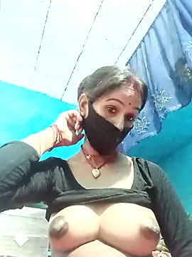 Nandani-758 webcam