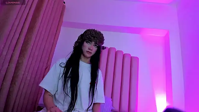 lana_fox01 (T teen) - make me cum!!!