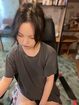 lalallalalaa- live cam on StripChat