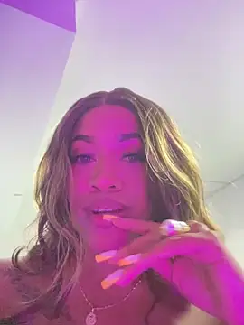 riri_brunnete live sex cam