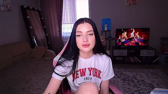 yoursLina live cam