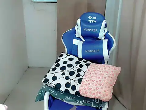 Ur_Goddes_Barbie webcam