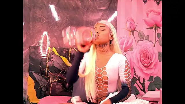 indian_barbie webcam