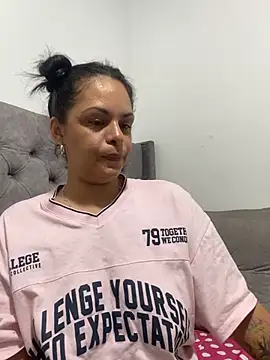 Watch Kataliina live on EroticFlix - High definition streams
