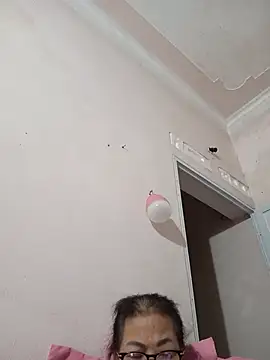 Hotestlove webcam
