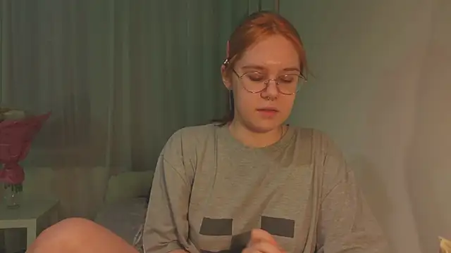Mia_Luw webcam
