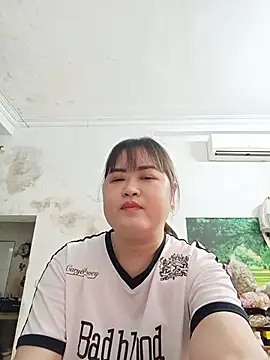 Watch Kee-kimlee live on EroticFlix - High definition streams