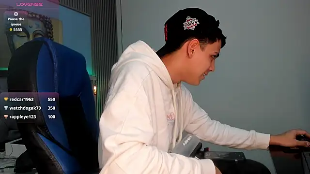 Ethanx18_ webcam