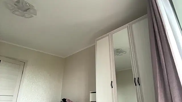 HeyItsAgata webcam