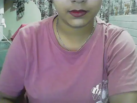 LovingPihu webcam