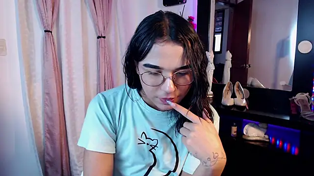 nude web chat Candyy Doll 