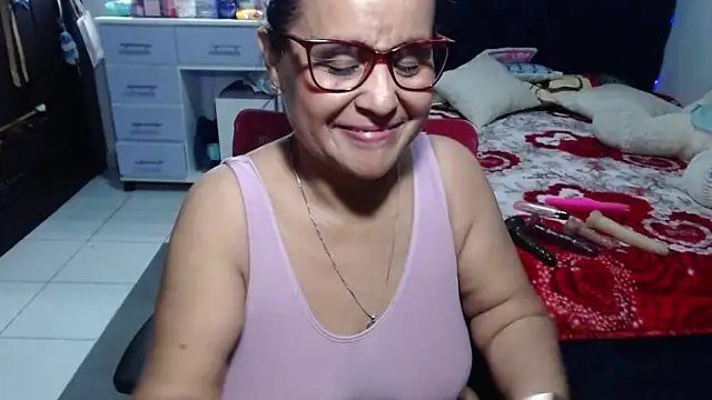pervert_mommy_ live cam on StripChat