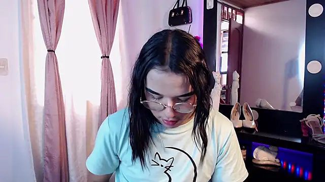 Candyy_doll__ webcam