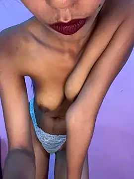 Watch Small_Titss live on EroticFlix - High definition streams