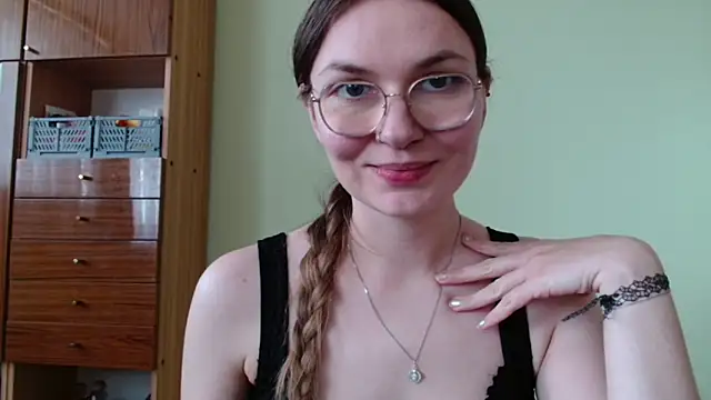 LooveELLYx webcam