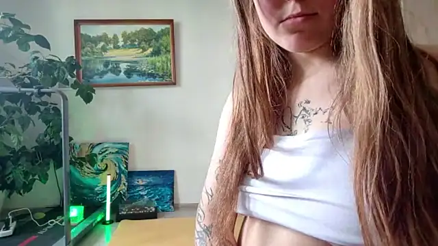 DainaCampagnini live cam on StripChat