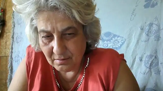 ExquisiteMature webcam