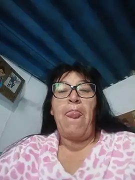 Watch clarita_01 live on EroticFlix - High definition streams