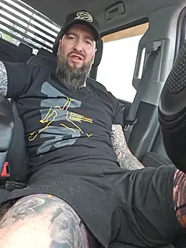 Beardedtattood webcam