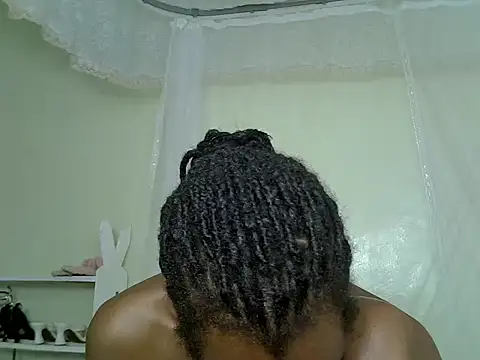 Sexy_vylsa live cam on StripChat