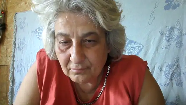 ExquisiteMature webcam