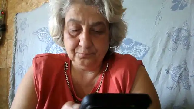ExquisiteMature webcam
