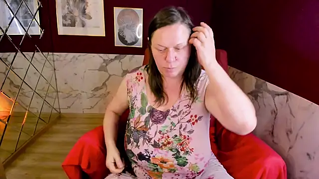 KellyPerfection webcam