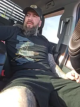 Beardedtattood webcam